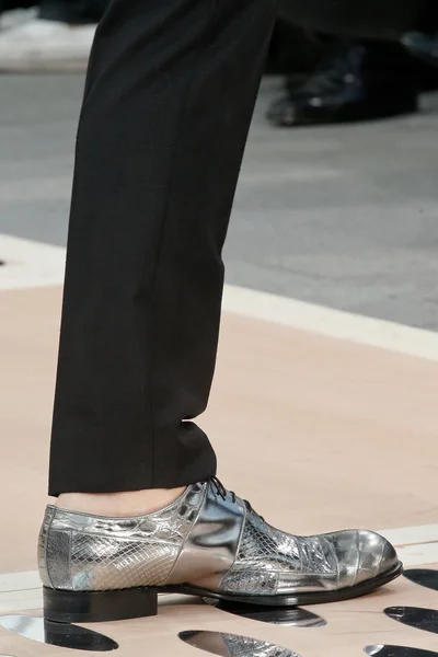 Look 75